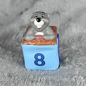 Winnie the Pooh & Friends Eight Is For Discovering The World Near And Far Gopher